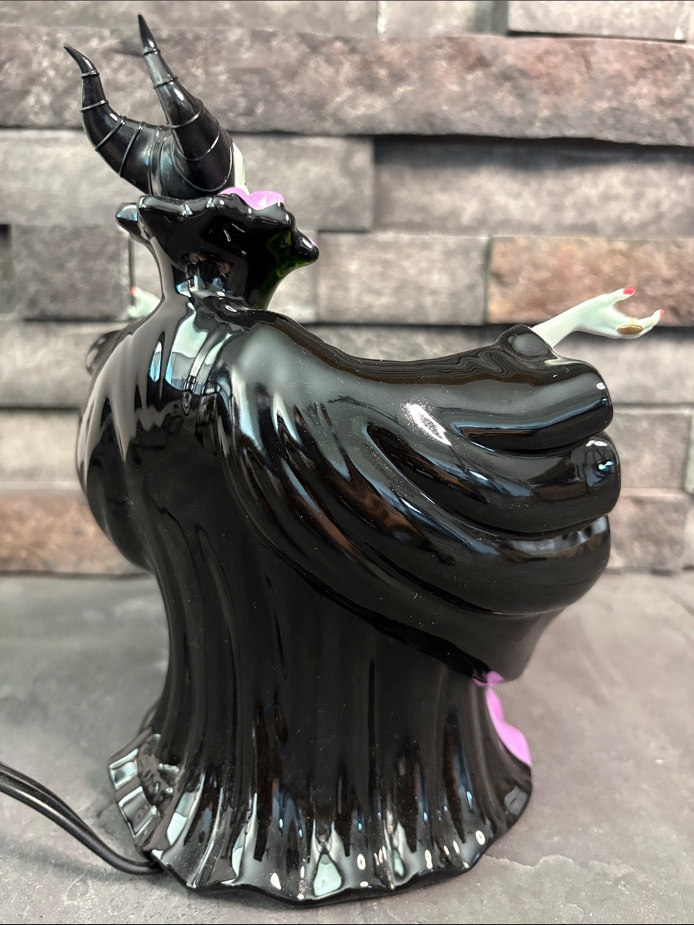 Scentsy Disney Maleficent Wax Warmer - Picture 4 of 8